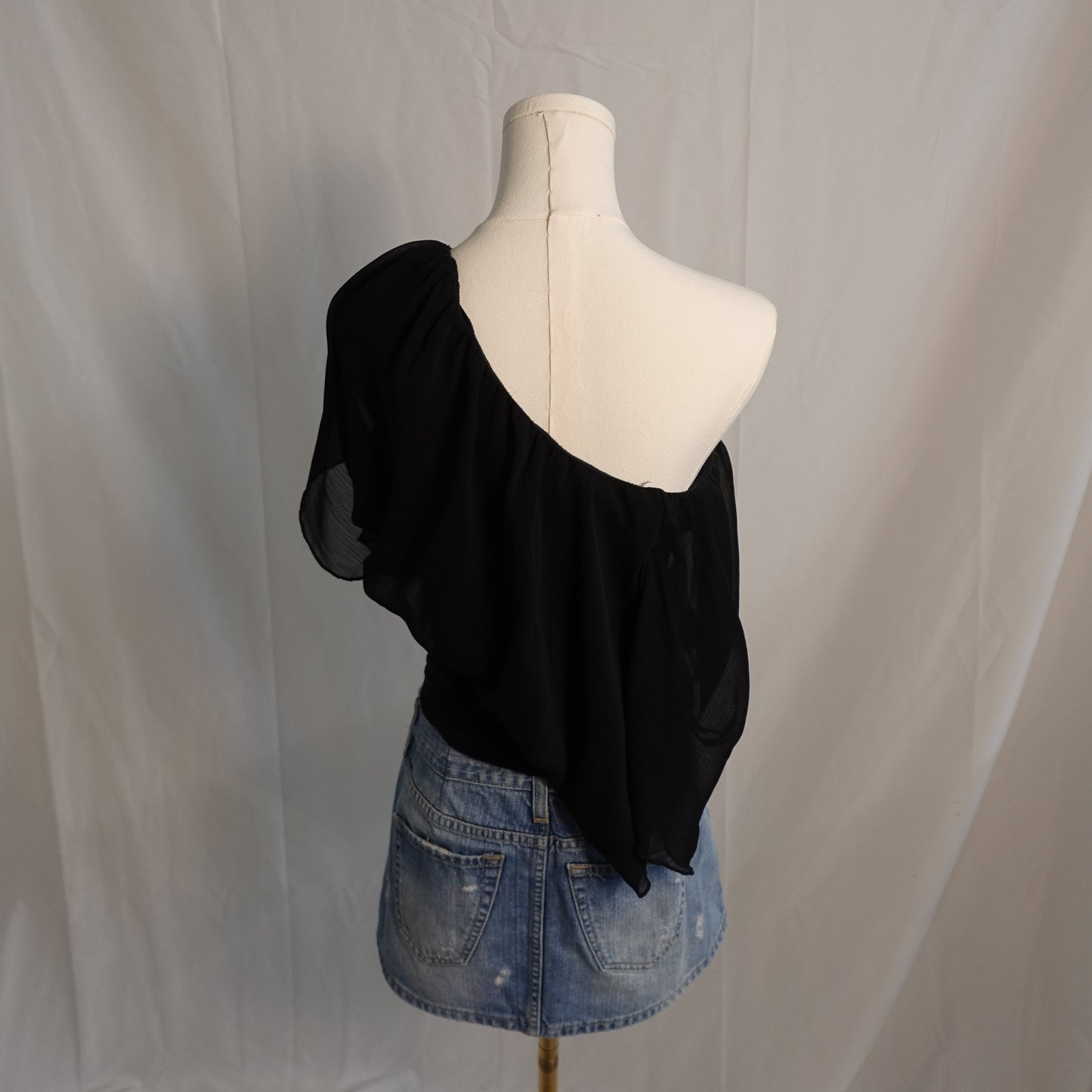 Black Off-the-shoulder Top