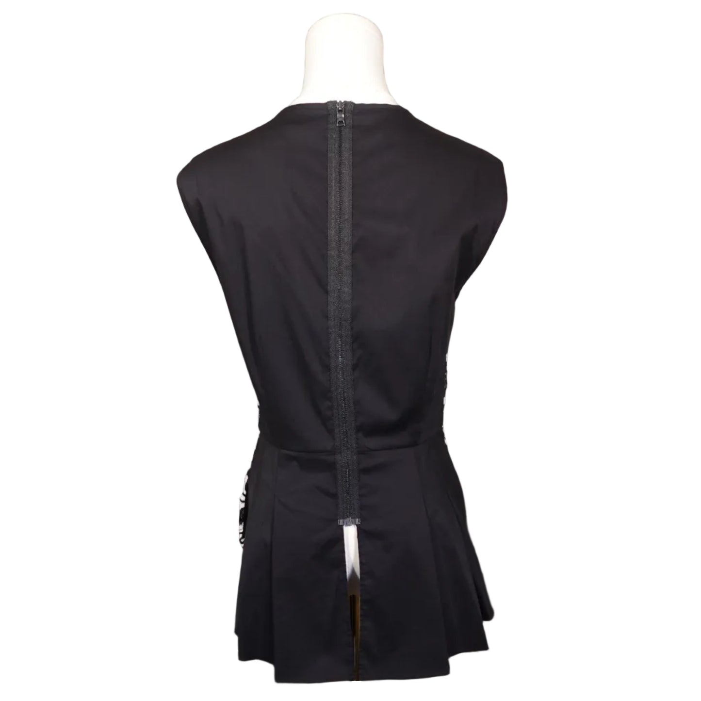 BCBGMAXAZRIA Black & Ivory Lace Peplum Top (S)