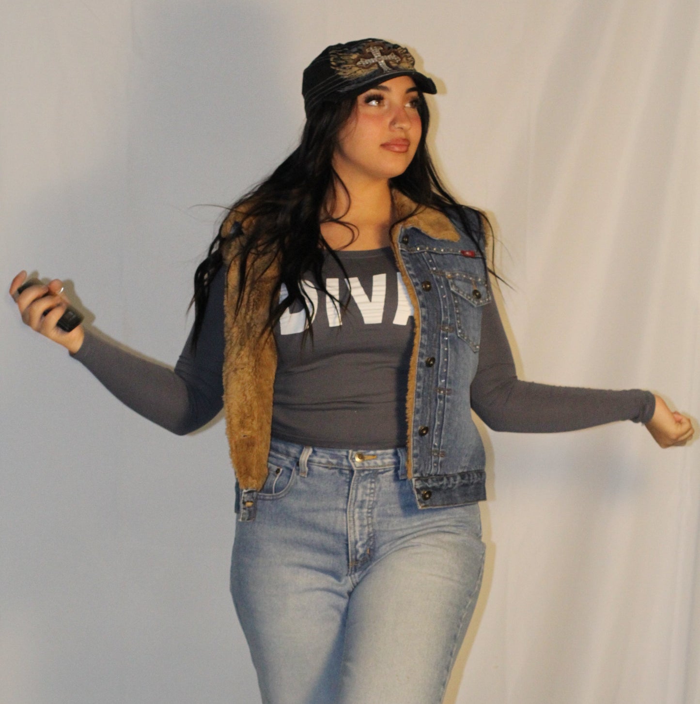 Grey DIVA! Long-Sleeve Tee