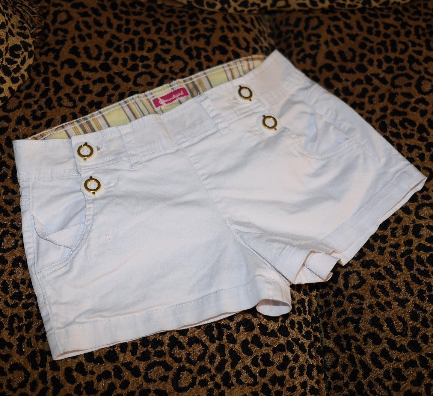 Sound Girl Button White Mini Shorts (9)
