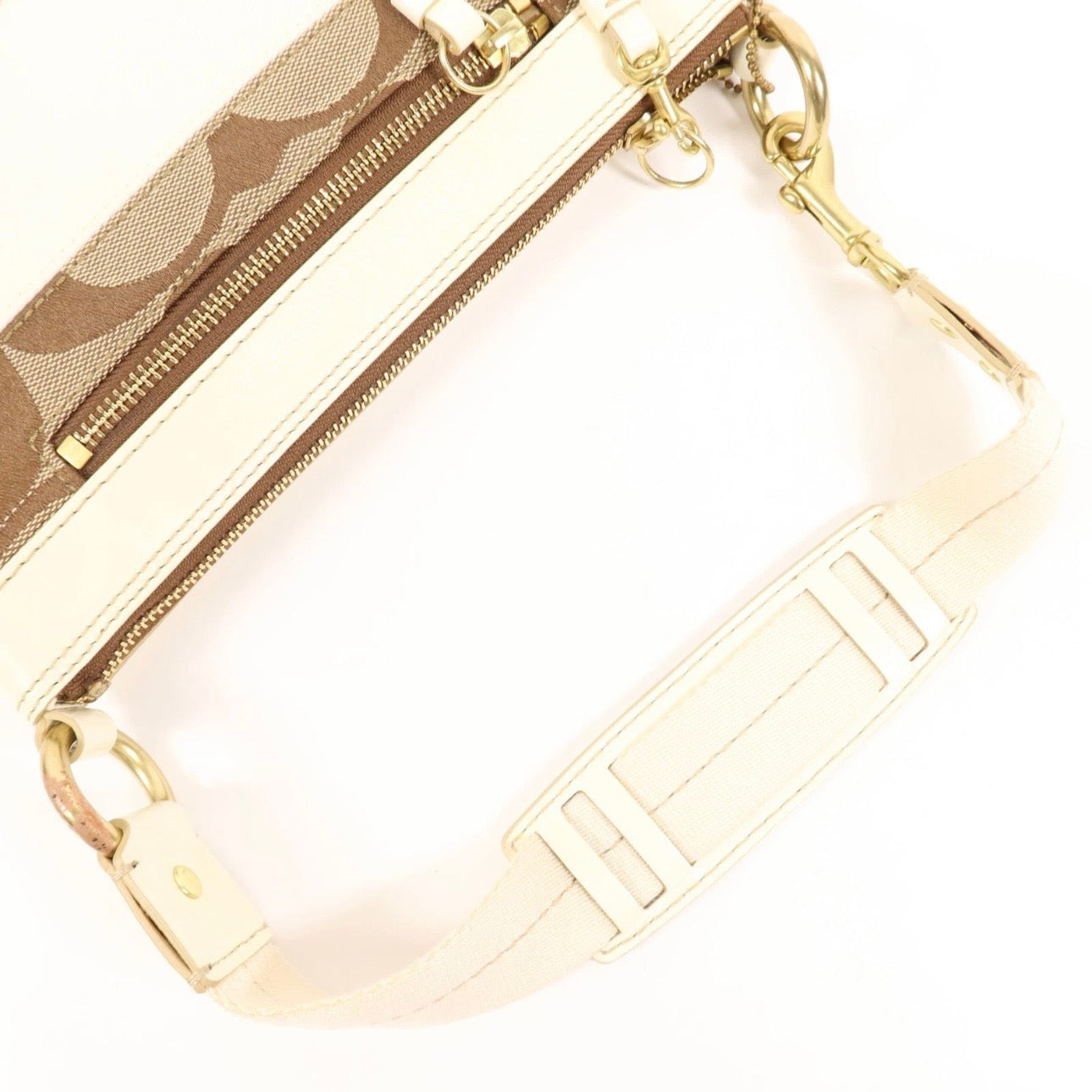 Coach Signature Hampton Small Shoulder Bag