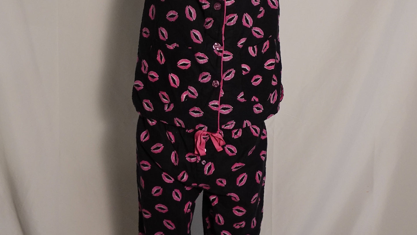 Star&Skye Pink Lips Pajama Set