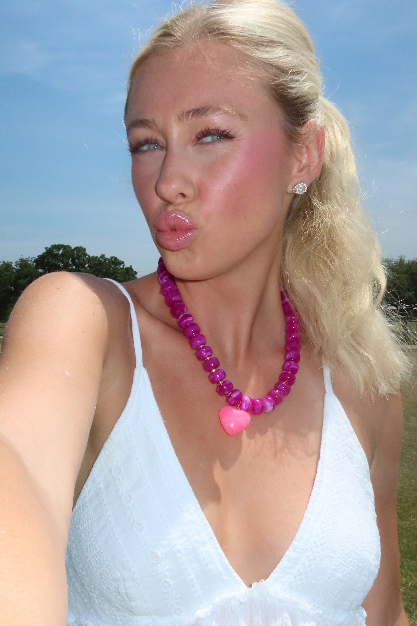 Ellison Chunky Beaded Heart Necklace - Magenta