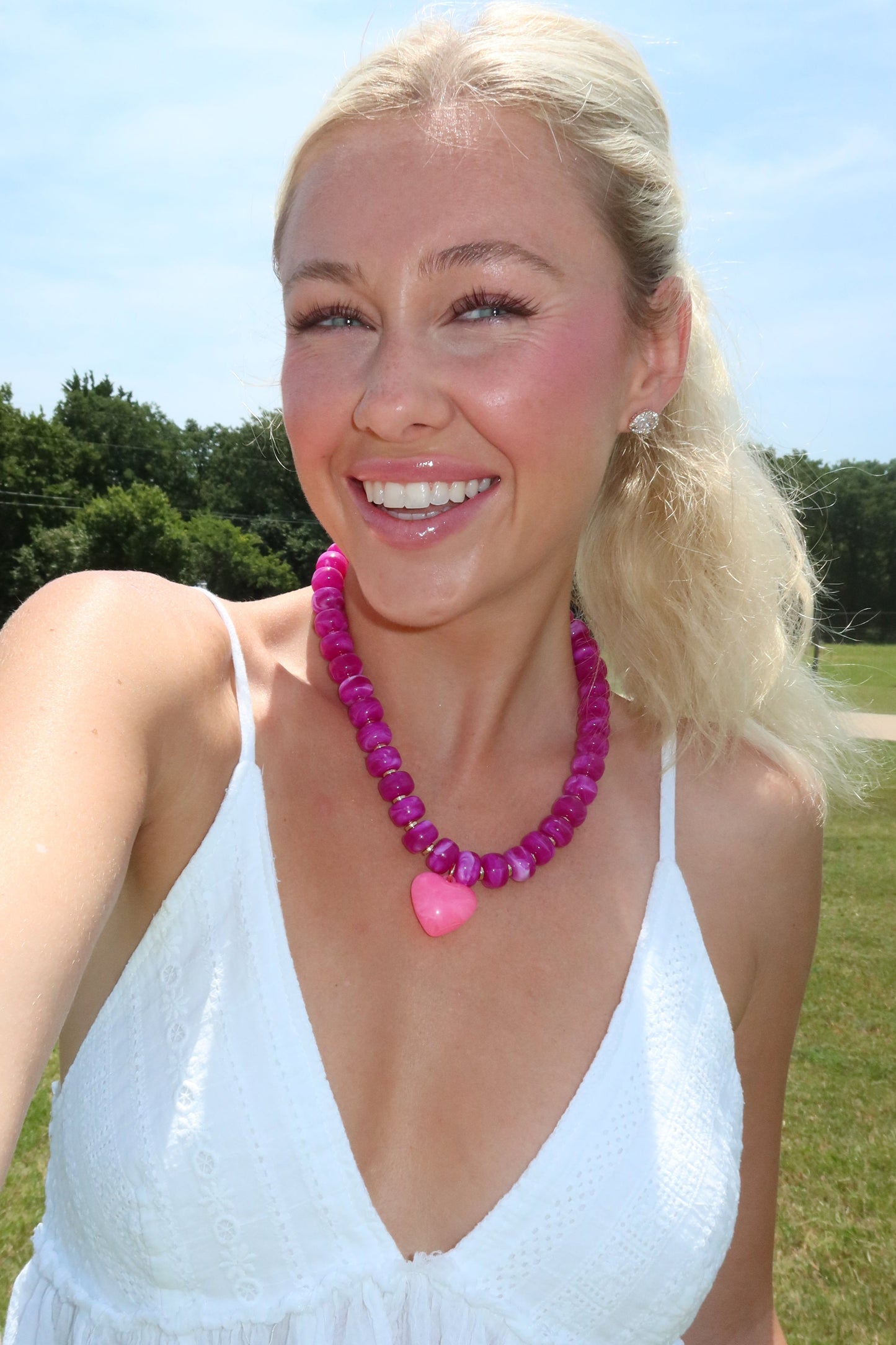 Ellison Chunky Beaded Heart Necklace - Magenta