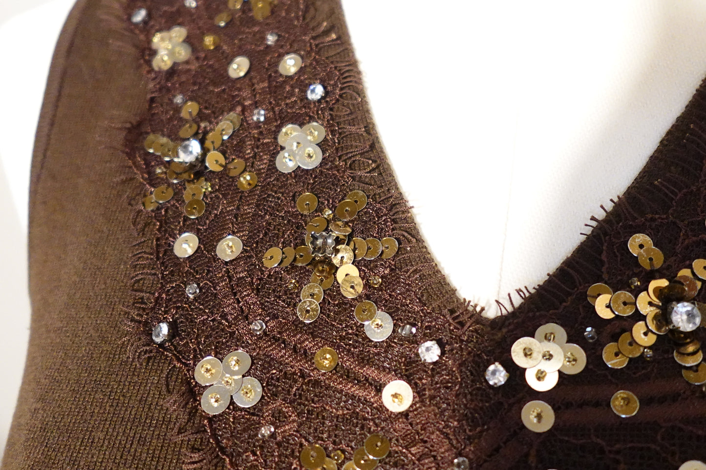 Brown Beaded V-Neck Knit Top (S)