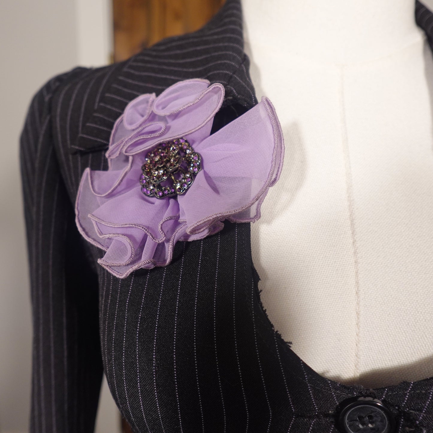 No Boundaries Y2K Pinstriped Black Skirt Suit (Juniors 7/8)