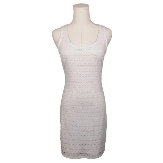 The White Bodycon Dress (2)